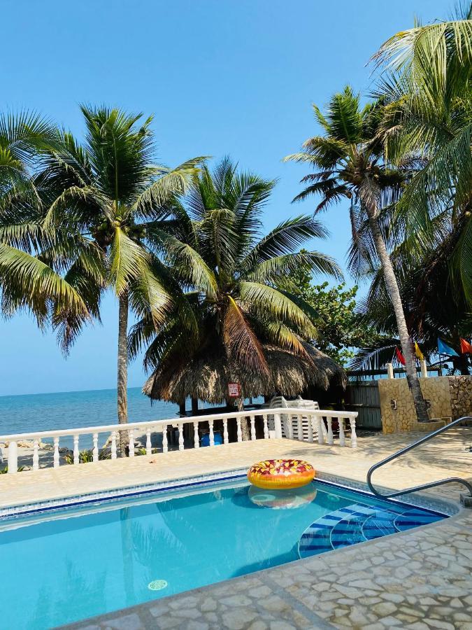 Hotel Costa Linda Толу Экстерьер фото