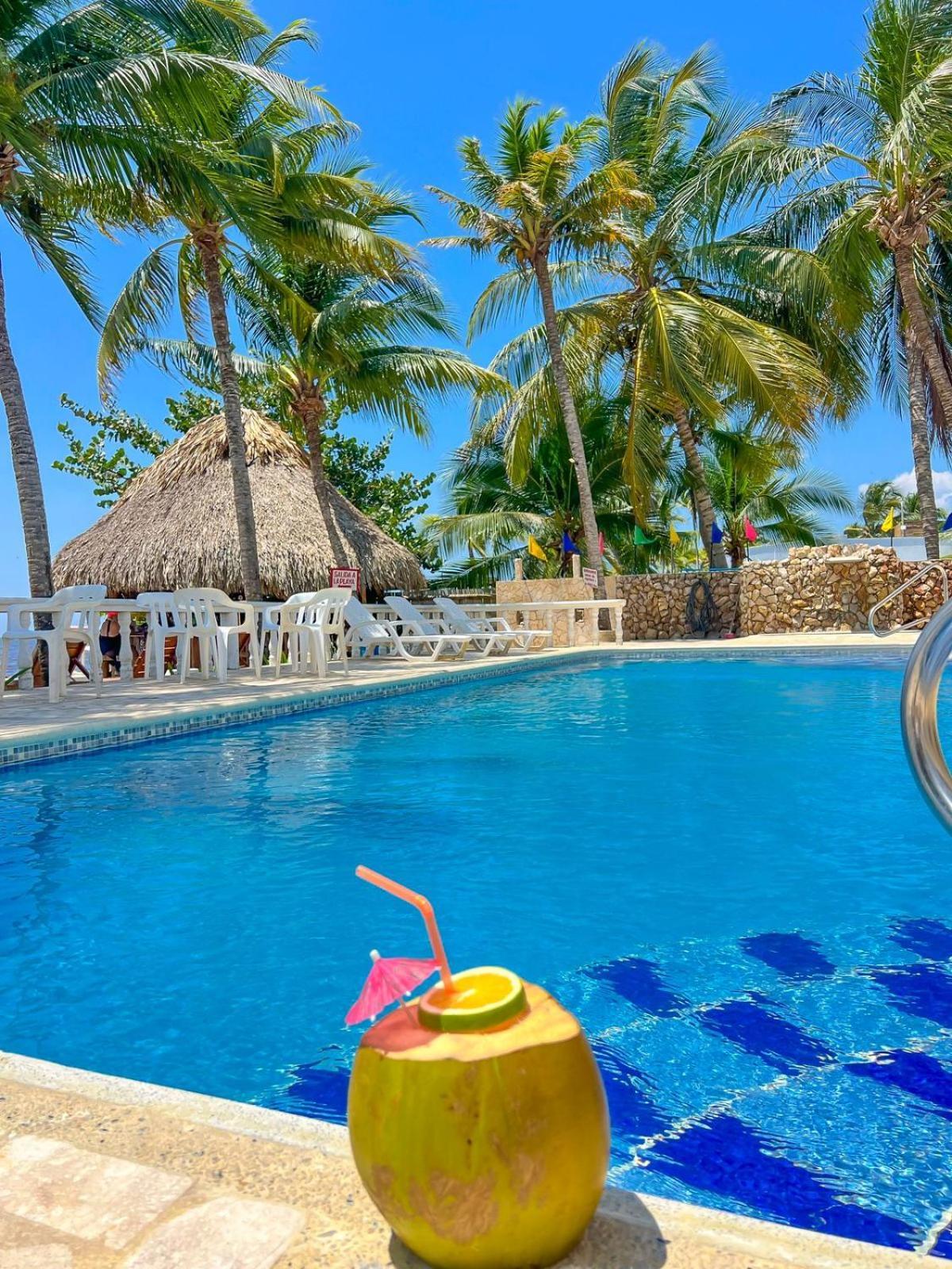 Hotel Costa Linda Толу Экстерьер фото